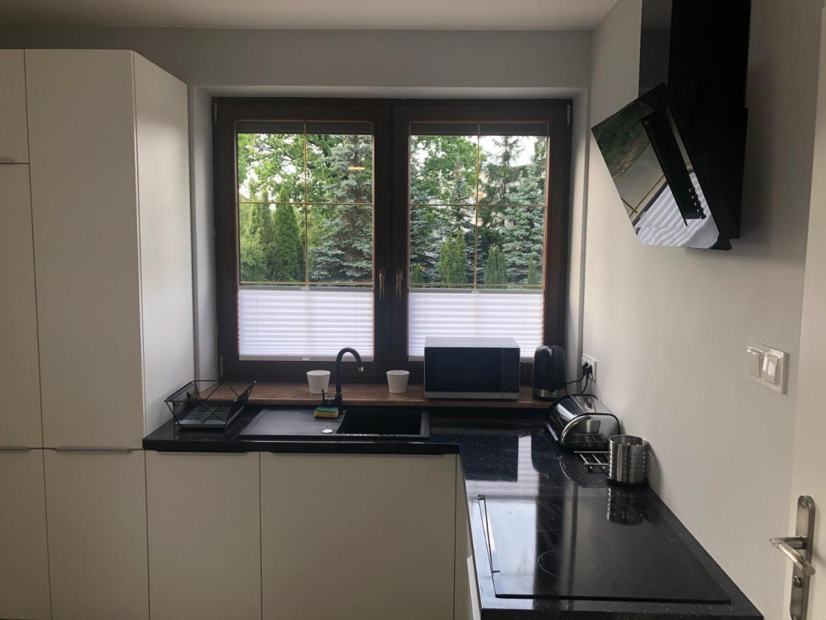 Klimatyzowane Apartamenty I Pokoje Przy Targach Kielce Eksteriør billede