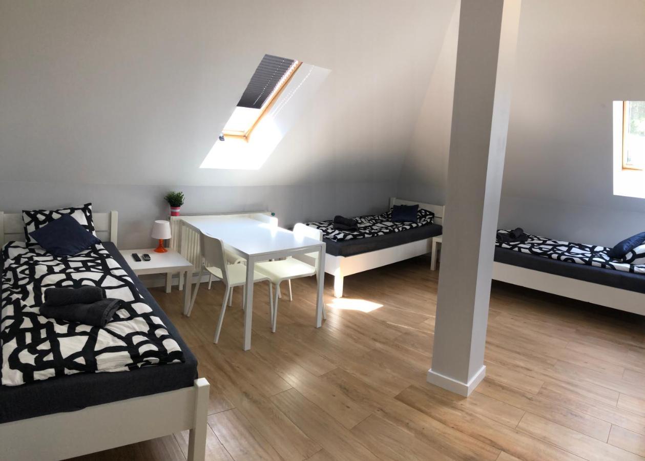 Klimatyzowane Apartamenty I Pokoje Przy Targach Kielce Eksteriør billede