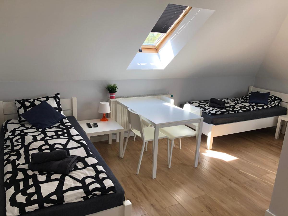 Klimatyzowane Apartamenty I Pokoje Przy Targach Kielce Eksteriør billede