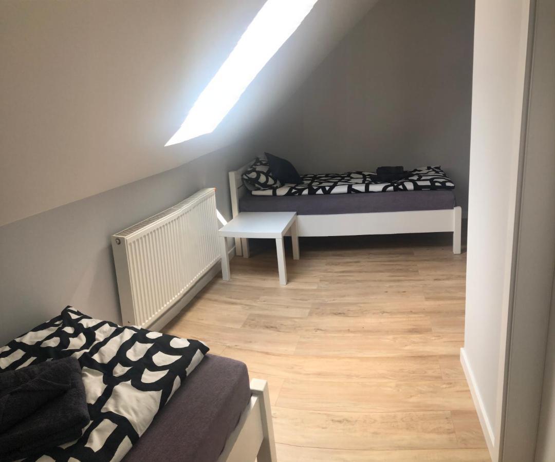 Klimatyzowane Apartamenty I Pokoje Przy Targach Kielce Eksteriør billede