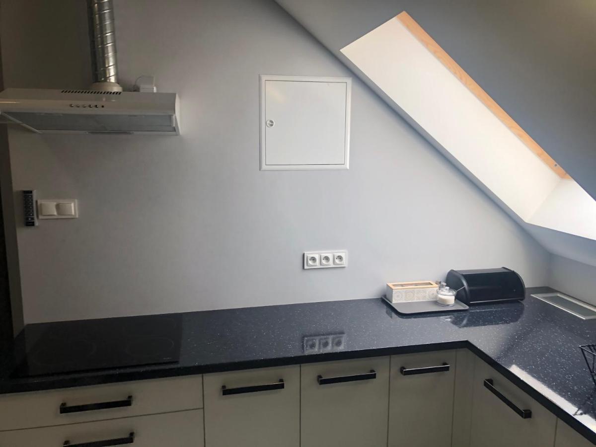 Klimatyzowane Apartamenty I Pokoje Przy Targach Kielce Eksteriør billede